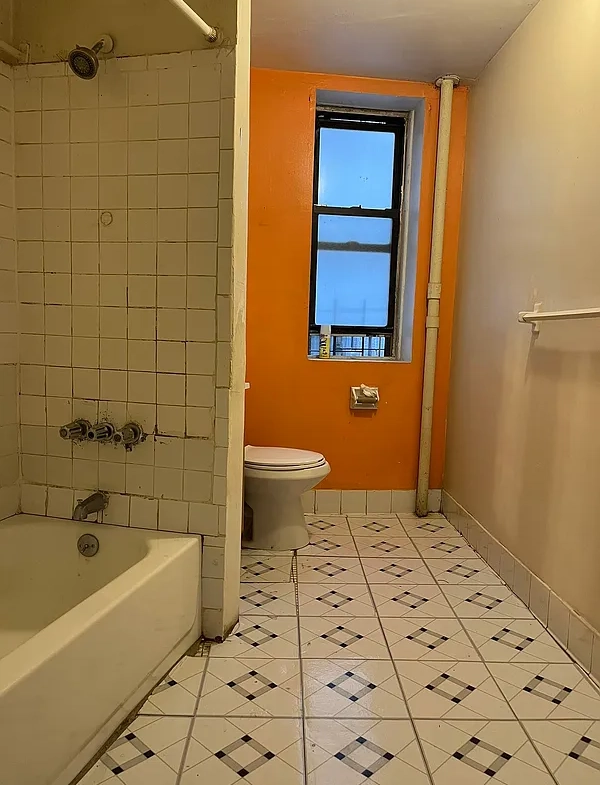 4 Bedroom HDFC in Hamilton Heights