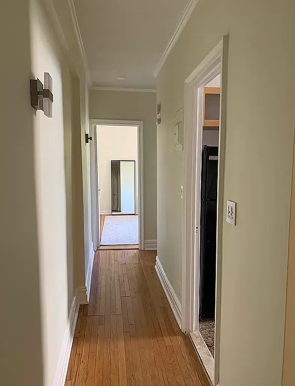Top Floor Beauty! 1 Bed 1 Bath