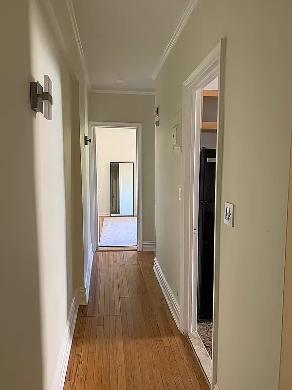 Top Floor Beauty! 1 Bed 1 Bath