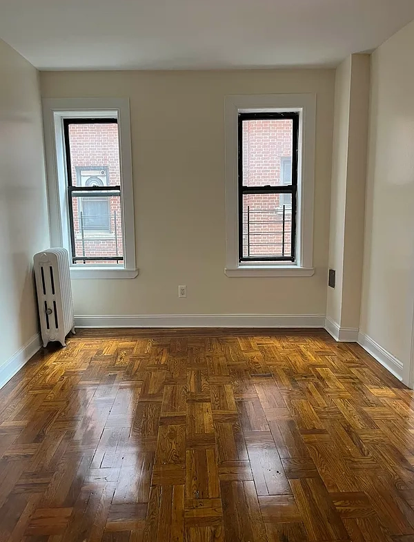 Large 2 Bedroom For Rent in Kingsbridge