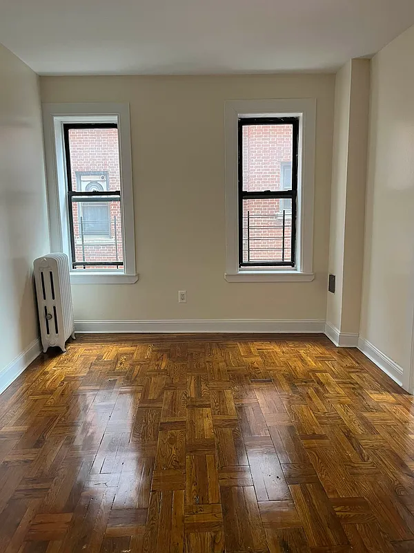 Large 2 Bedroom For Rent in Kingsbridge
