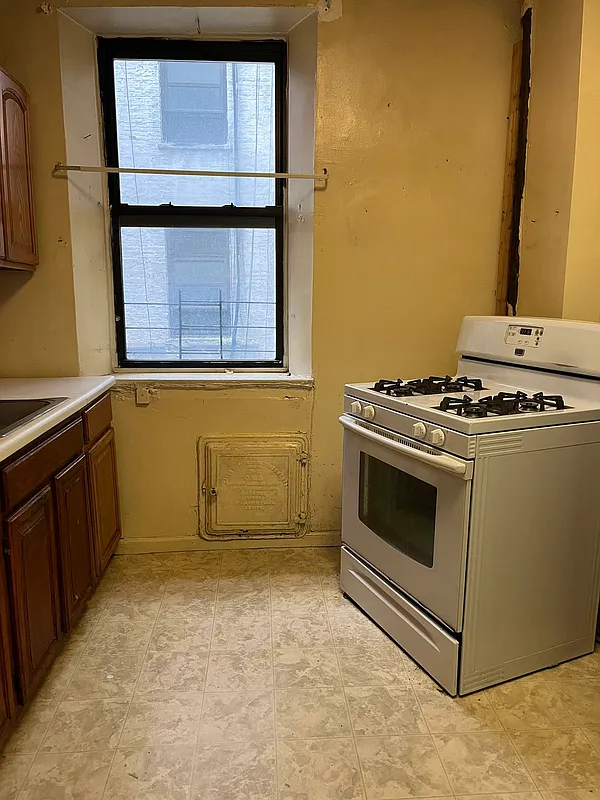 4 Bedroom HDFC in Hamilton Heights