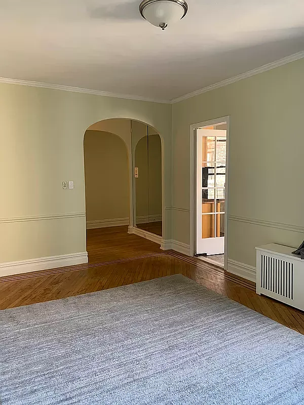 Top Floor Beauty! 1 Bed 1 Bath