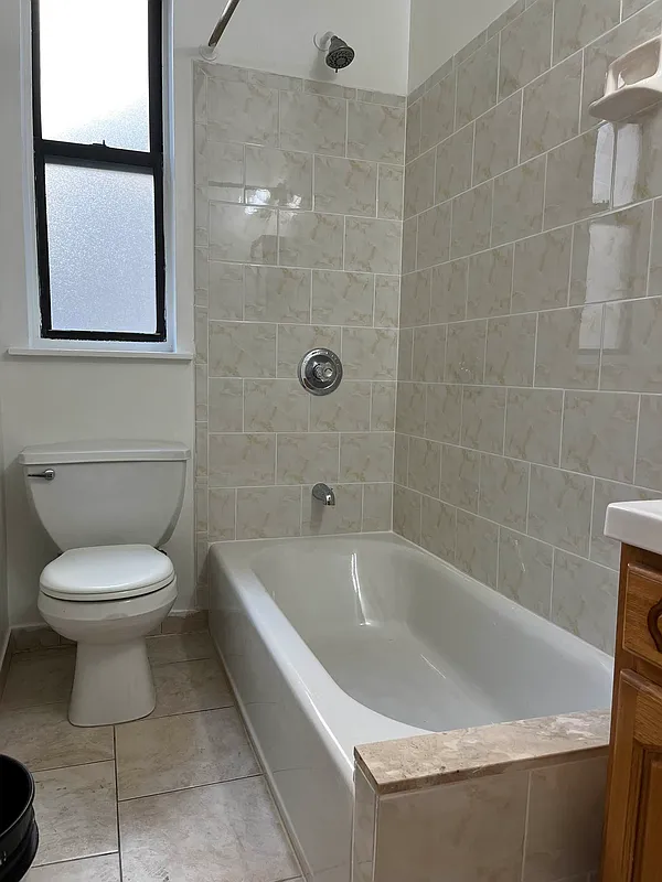 Junior 1 bedroom Marble Hill