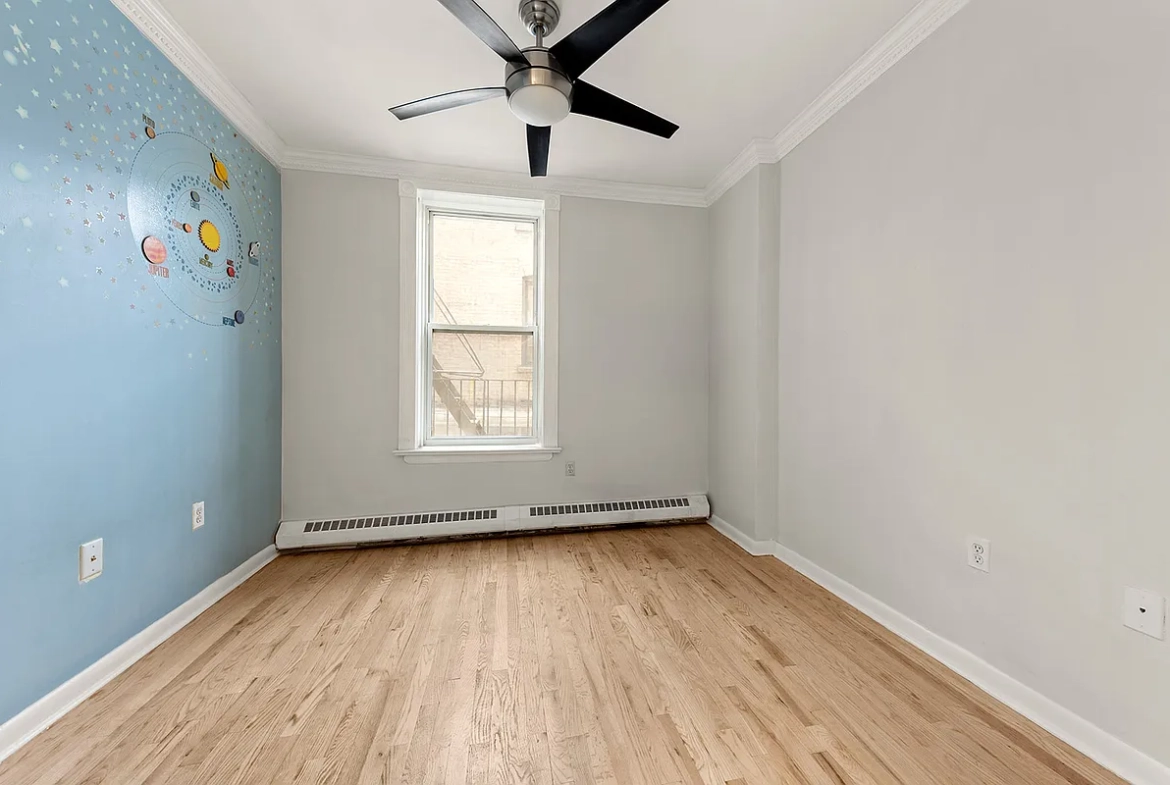 Gorgeous 2 Bedroom HDFC in Inwood