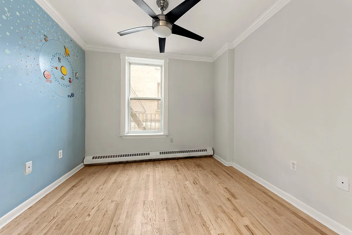 Gorgeous 2 Bedroom HDFC in Inwood