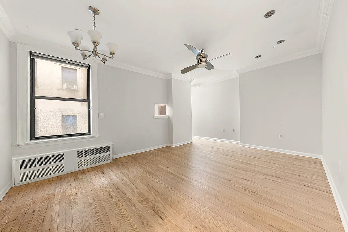Gorgeous 2 Bedroom HDFC in Inwood