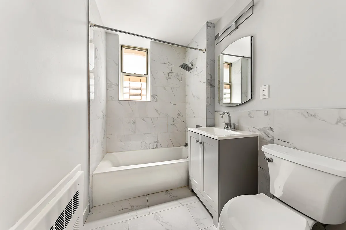 Gorgeous 2 Bedroom HDFC in Inwood