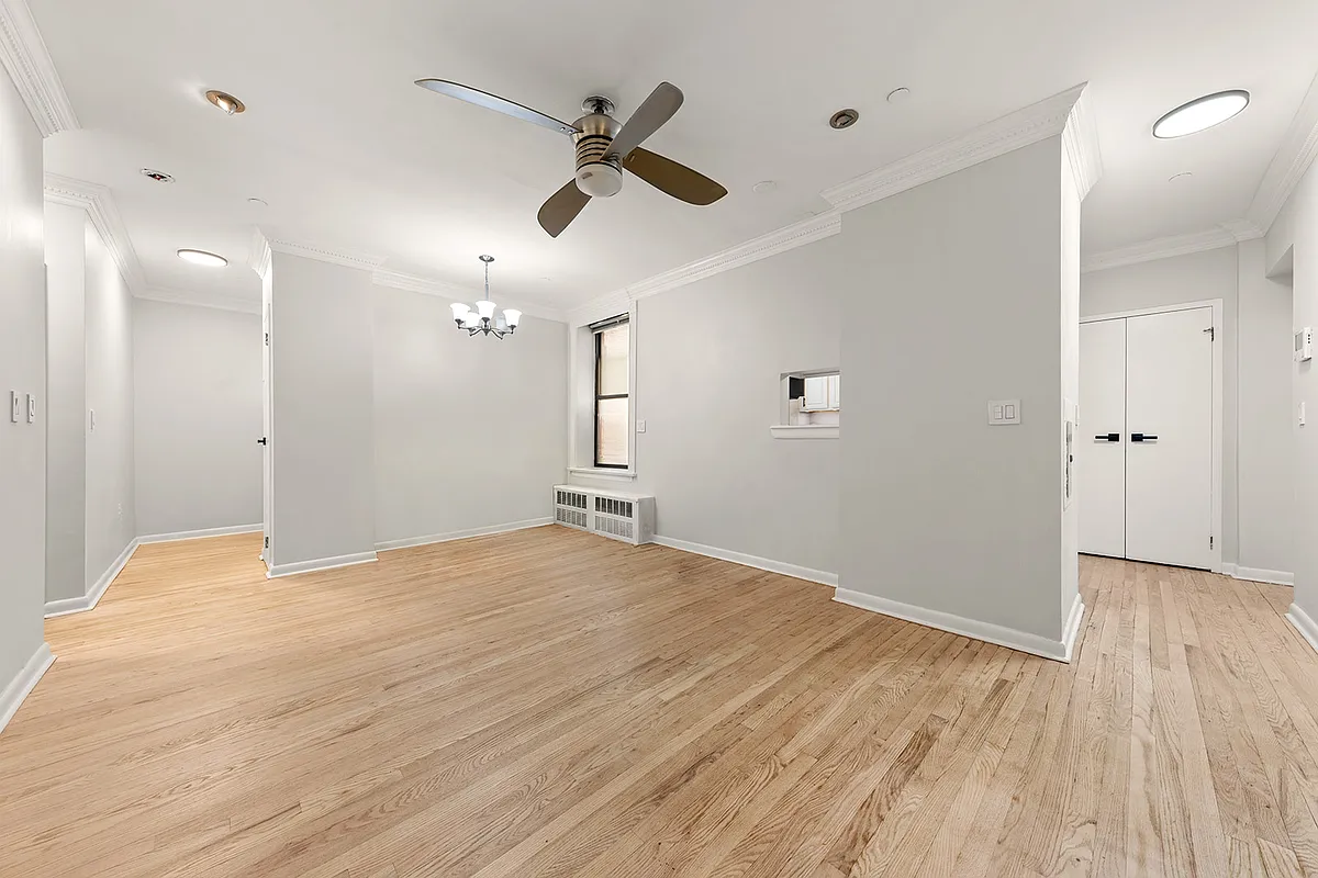 Gorgeous 2 Bedroom HDFC in Inwood
